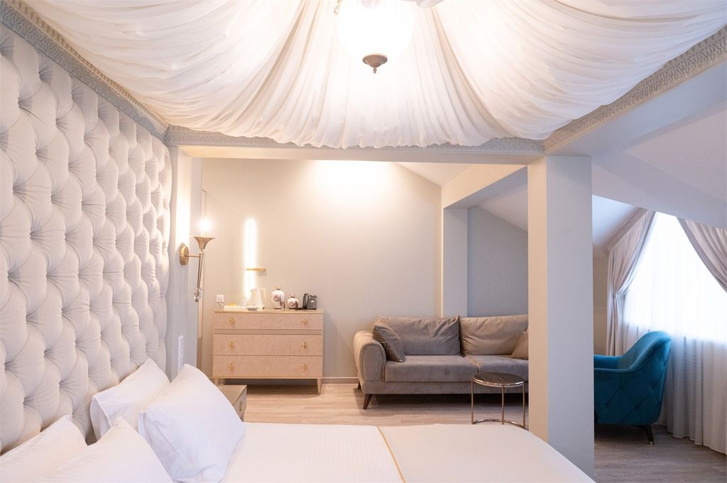 Вишневый рояль — Двухместный номер с 1 кроватью свадебный Люкс