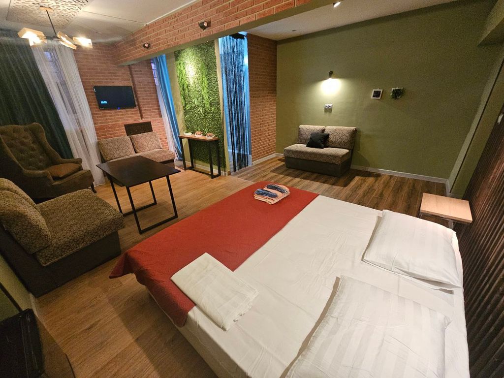 A&T — Четырёхместный номер улучшенный