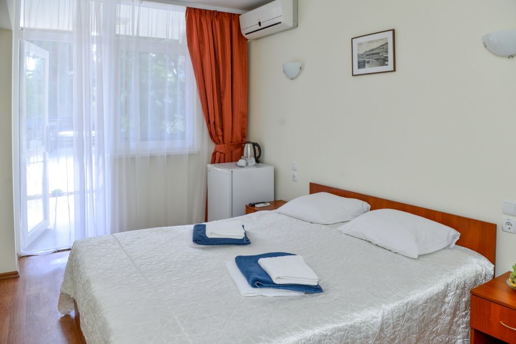 Нева — Двухместный номер с 1 кроватью премиум