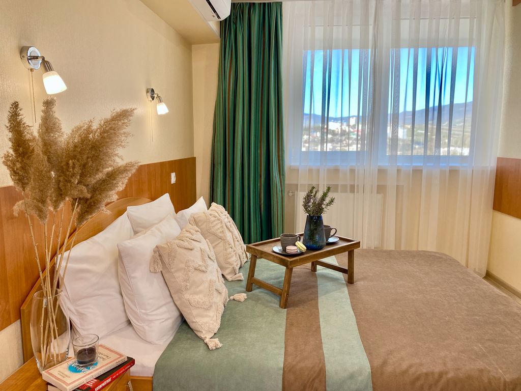 Голубая волна — Четырёхместный номер 2-х комнатный люкс - 1 корпус