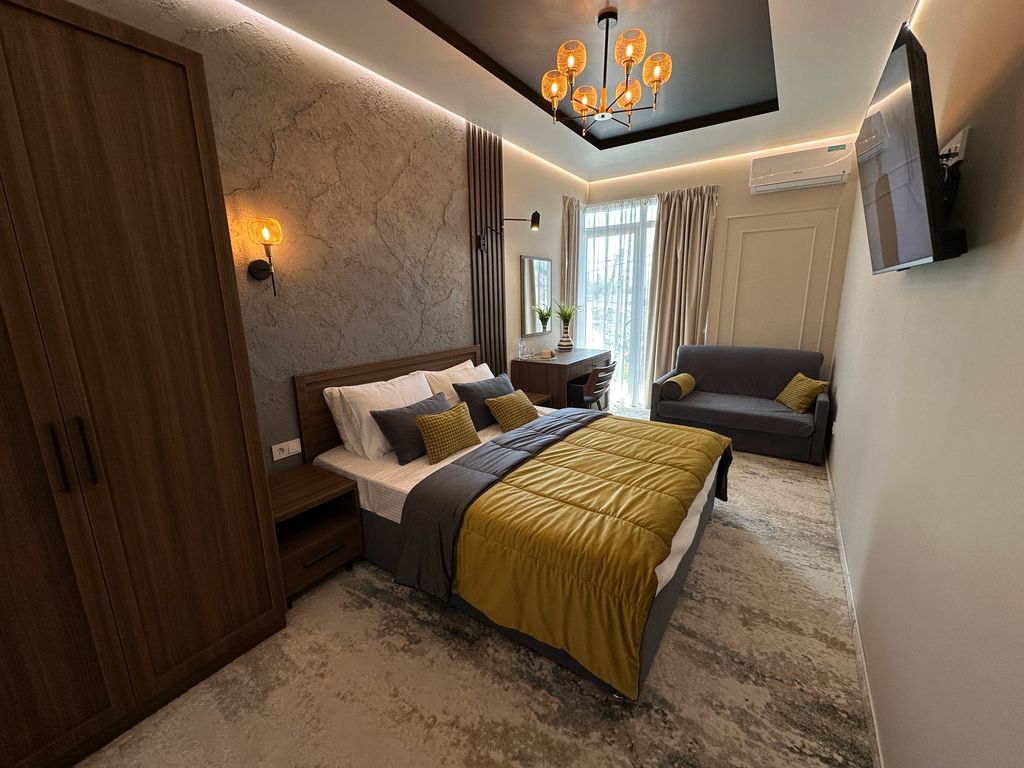 V2 — Четырёхместный номер Люкс Скала