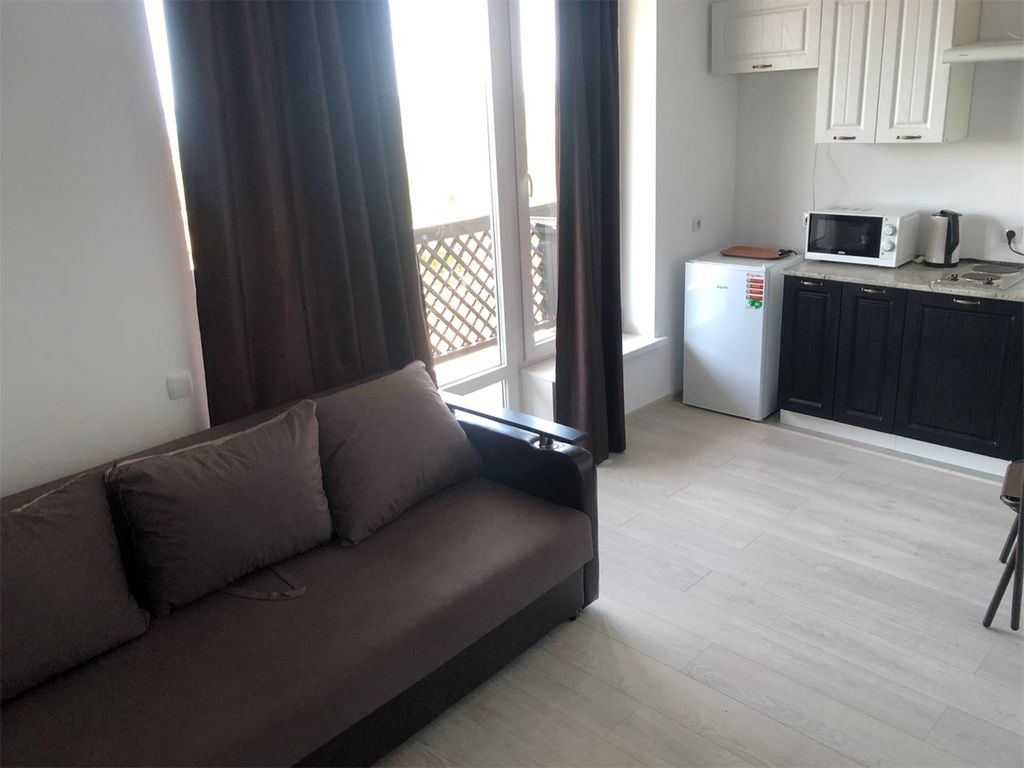 Песчаный берег — Апартаменты с балконом и видом на море