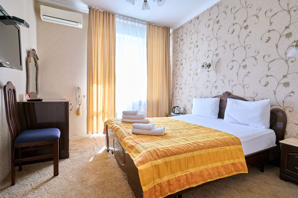 Эльбрус — Двухместный номер с 2 отдельными кроватями стандарт