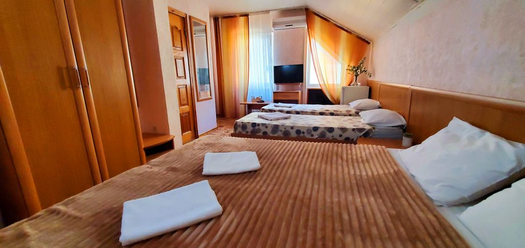 Бонум — Четырёхместный номер стандарт