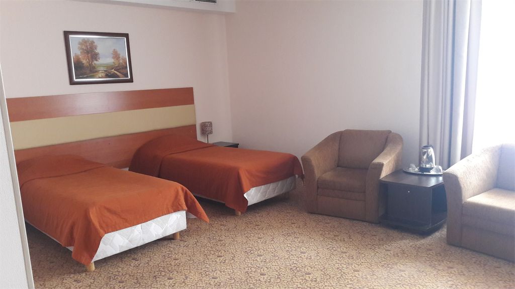 Митино — Двухместный номер с 2 отдельными кроватями улучшенный