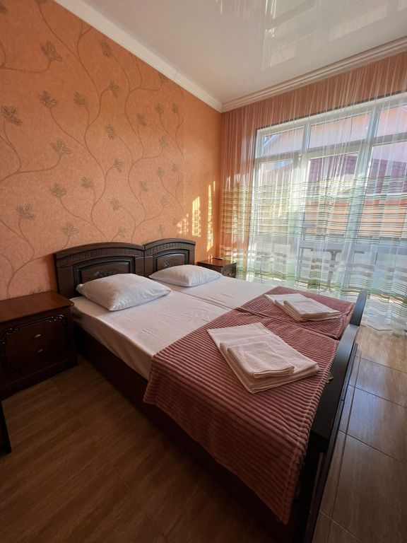 Angel — Четырёхместный номер стандарт с балконом