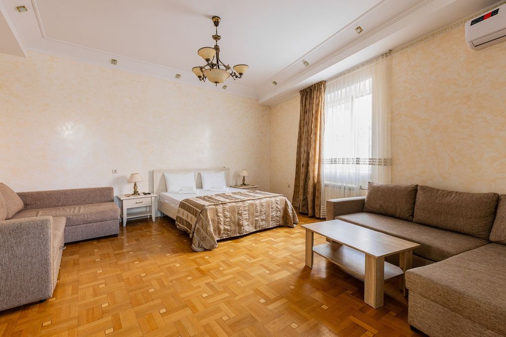 Зеленый попугай — Семейный номер Стандарт