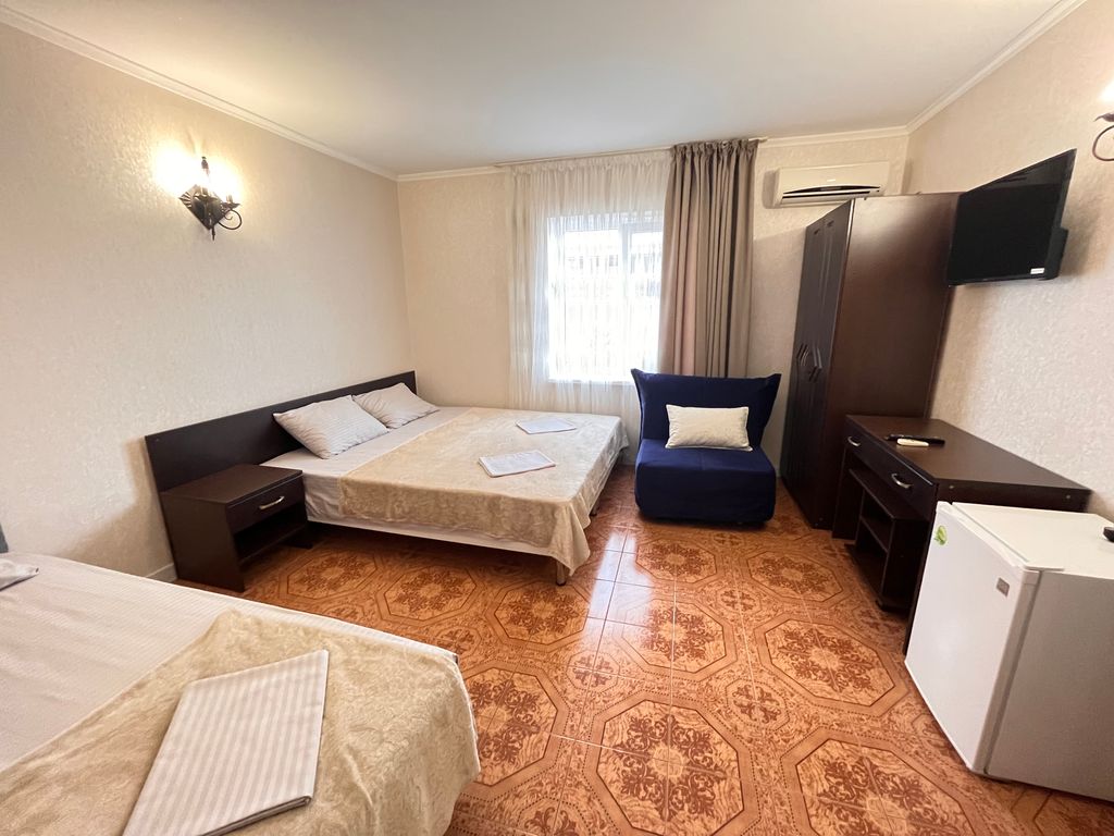 Дарья+ — Трёхместный номер Комфорт