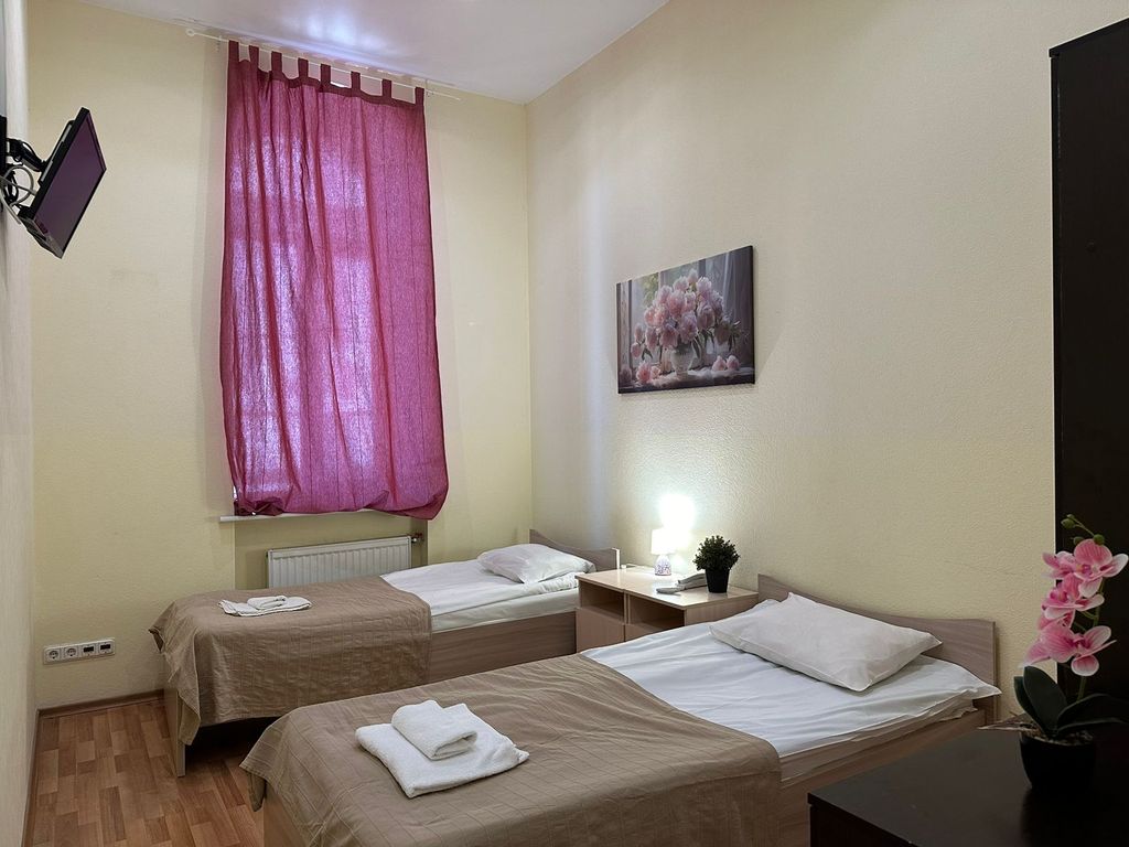 Boho Center Nevsky 140 — Двухместный номер с 2 отдельными кроватями и собственной ванной