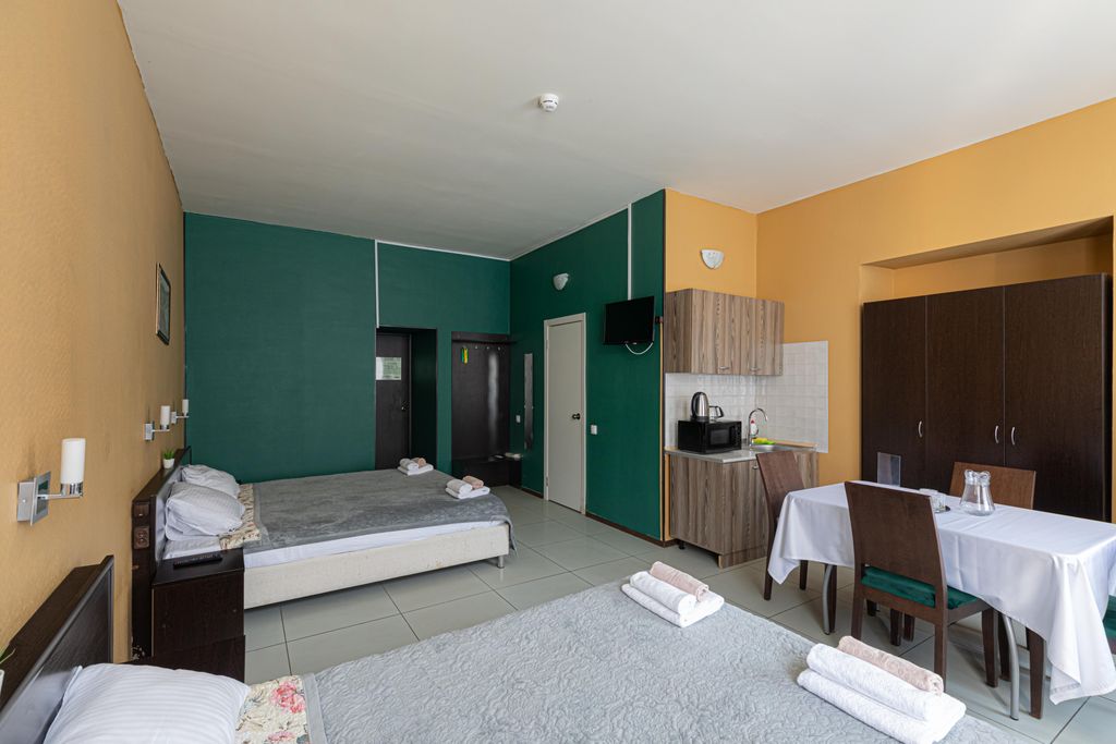 Паруса — Четырёхместный номер улучшенный