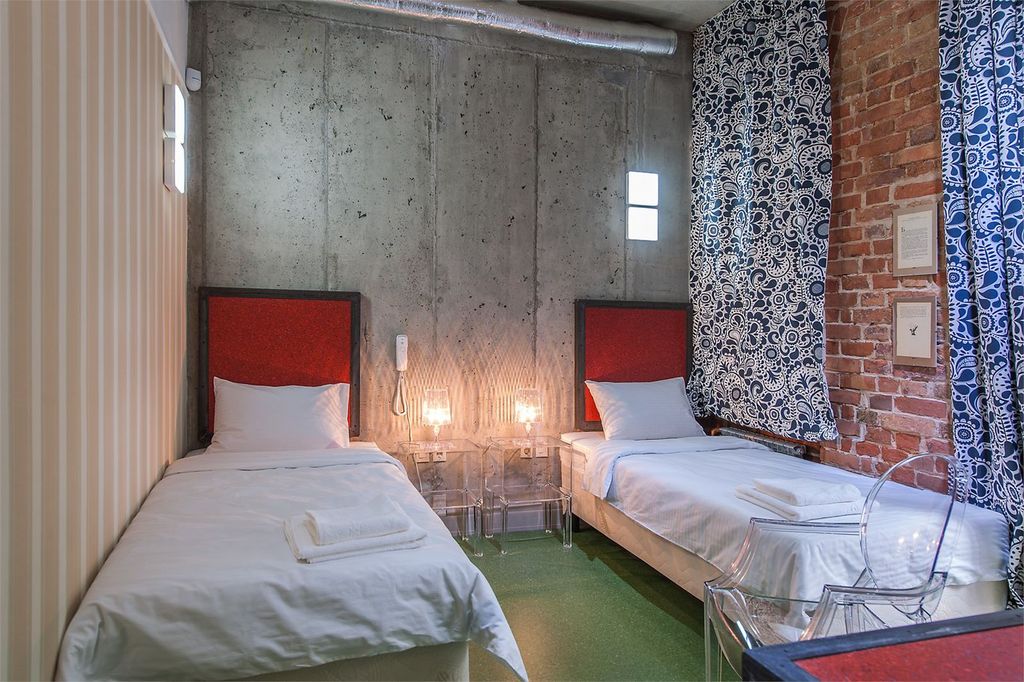 Бронзовый Кабан — Двухместный номер с 2 отдельными кроватями Комфорт с патио