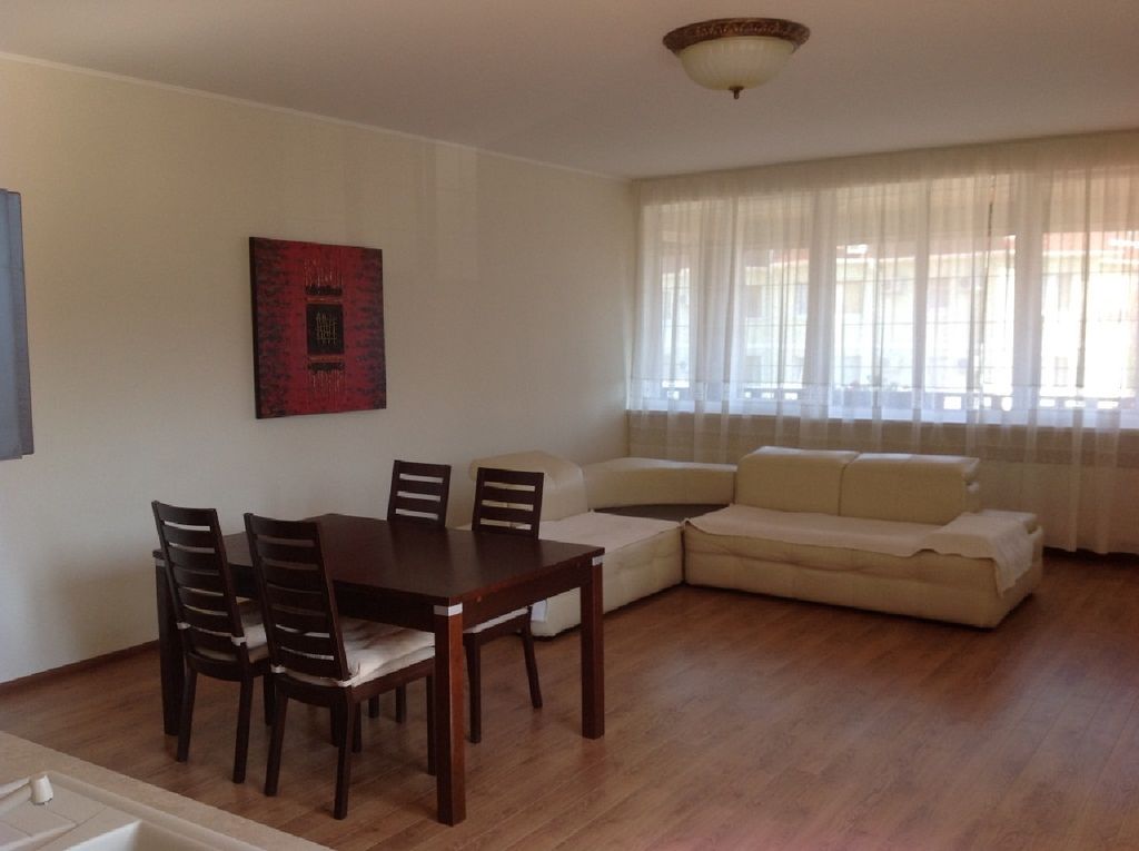 Молл — Трёхместный номер двухкомнатный