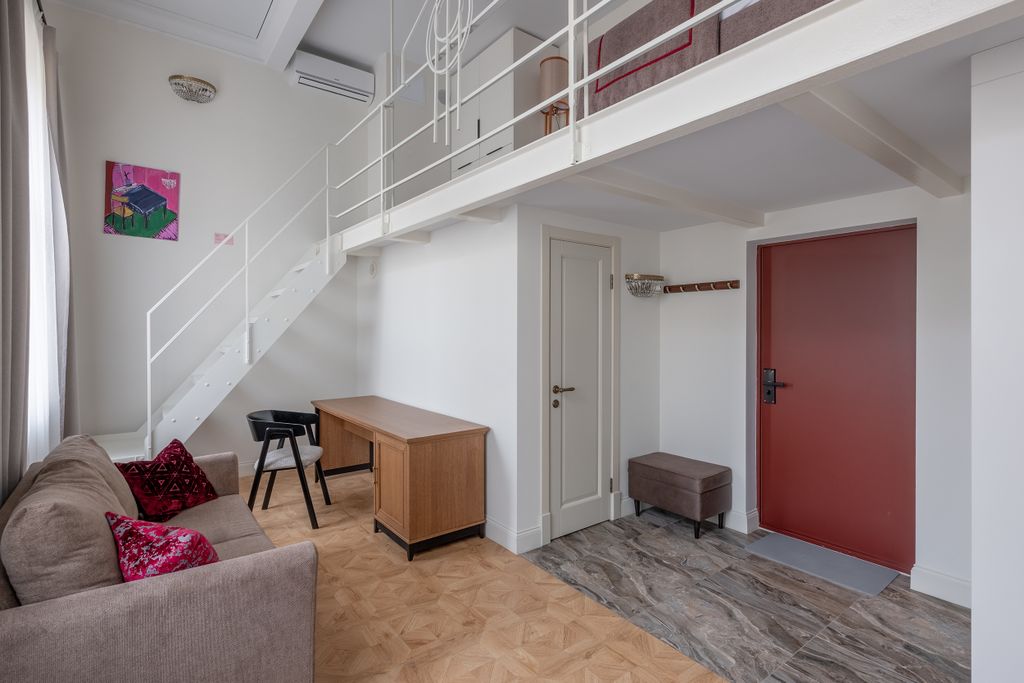 Hovard Club — Двухуровневый комфот