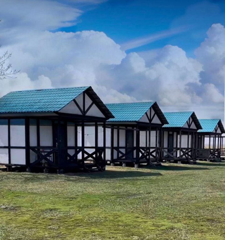 Усадьба "Гусли" — Четырёхместный номер домик с верандой