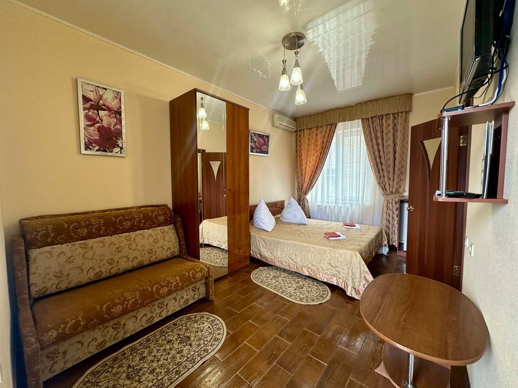 Магнолия — Трёхместный номер полулюкс