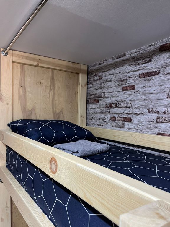 Samsonov Hotels — Многоместный смешанный номер мужской номер эконом (душ/туалет общий)