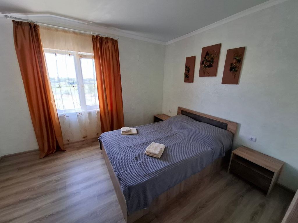 У Пруда — Апартаменты Апартаменты с кухней и верандой