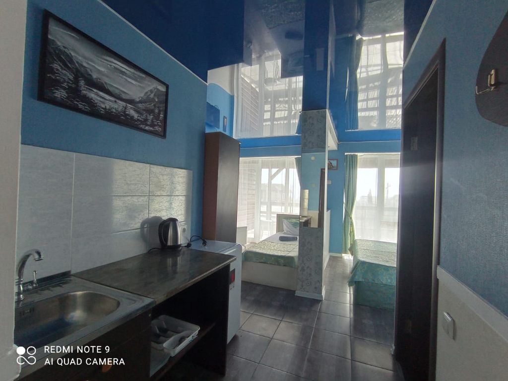 На Юго-Западной — Трёхместный номер люкс с видом на море