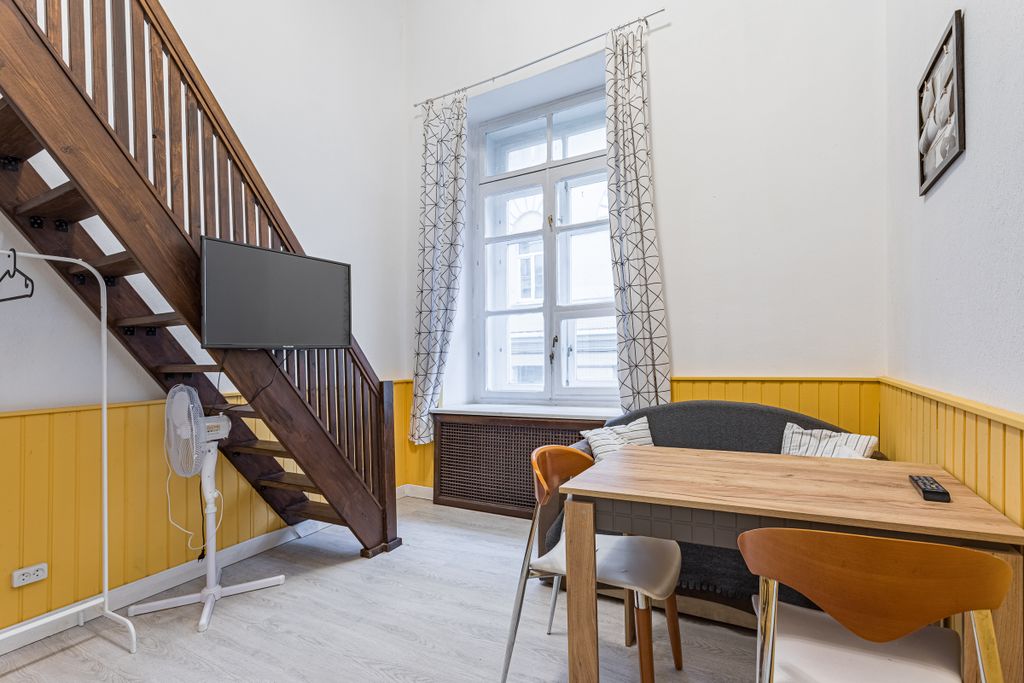 Апартаменты на Камергерском — Трёхместный номер апартамент