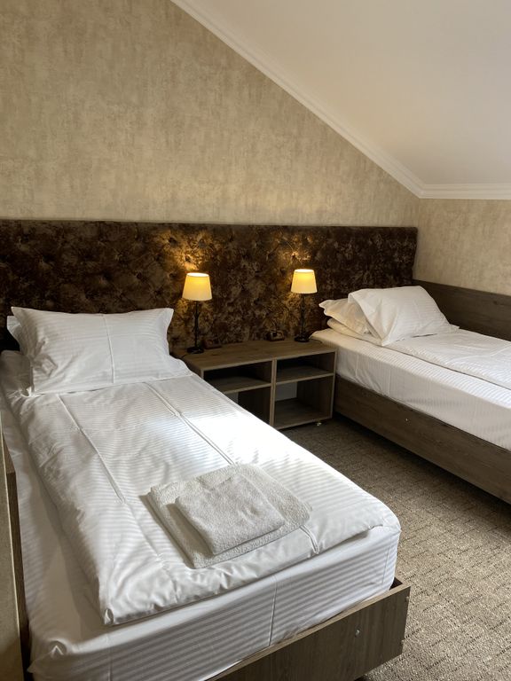 Sity — Двухместный номер с 2 отдельными кроватями бизнес-класса с отличным ремонтом