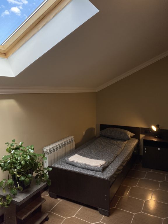 Sity — Многоместный мужской номер эконом (душ/туалет общий)