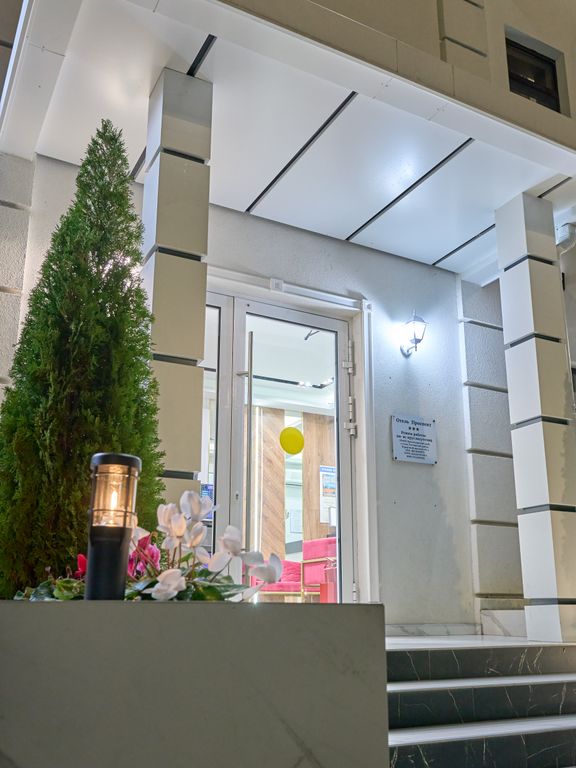 Проспект — Трёхместный номер улучшенный