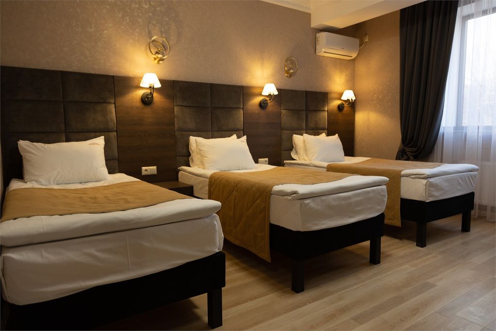 Предгорье — Трёхместный номер Комфорт