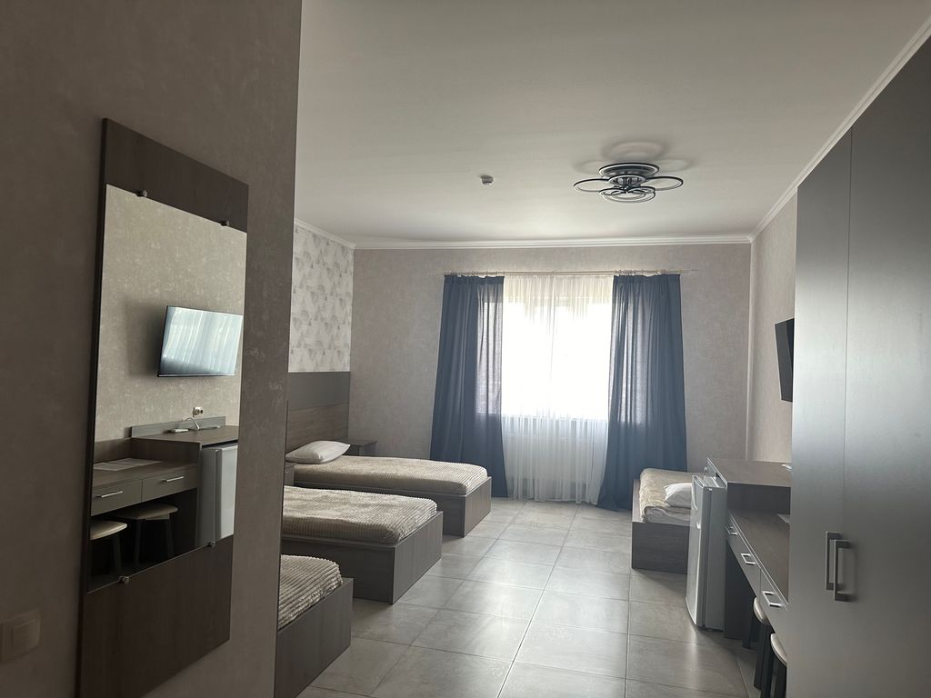 97 — Четырёхместный номер стандарт