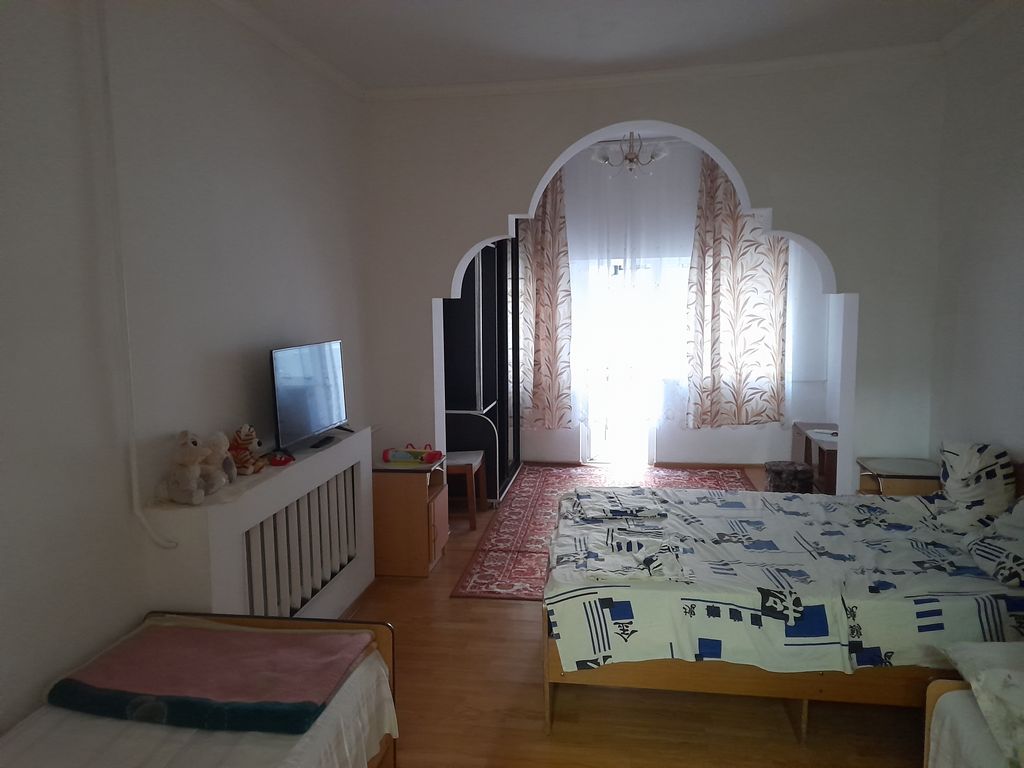 Валера и Люба — Семейный номер 4-х местный номер с кухней и внутренним двором