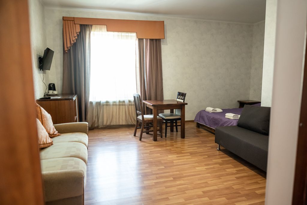 Lucky House — Трёхместный номер улучшенный