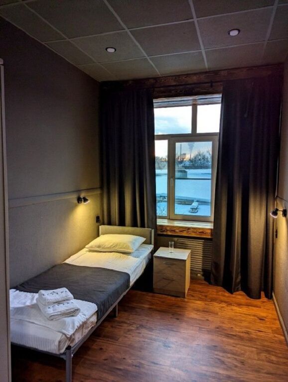 Асгард — Одноместный номер с общей ванной комнатой