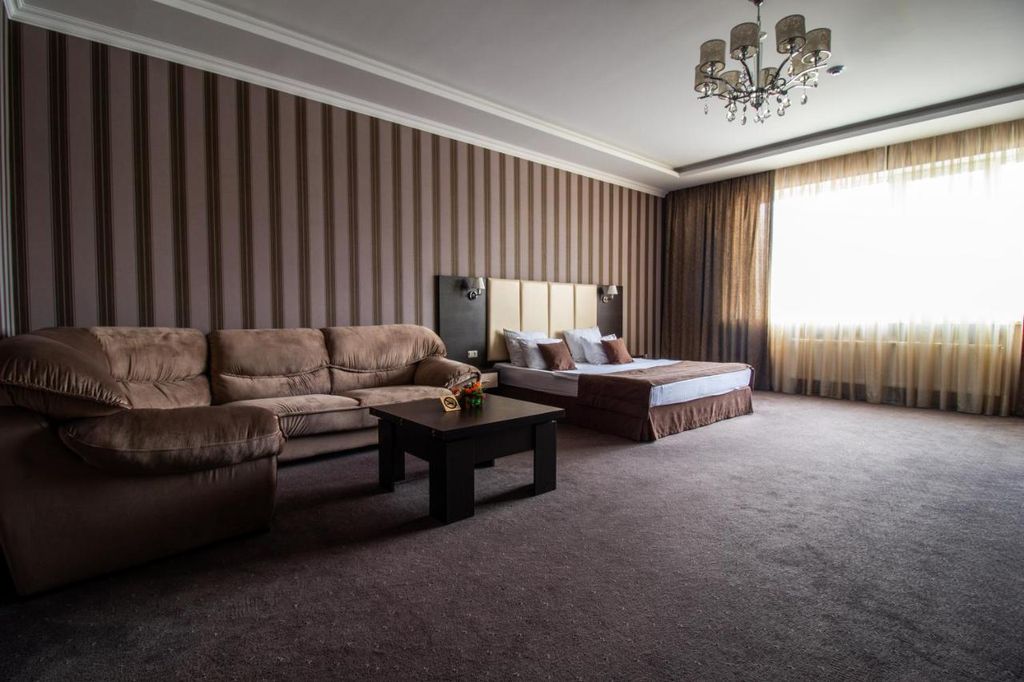 Ресторанно-гостиничный комплекс Облака — Апартаменты полулюкс