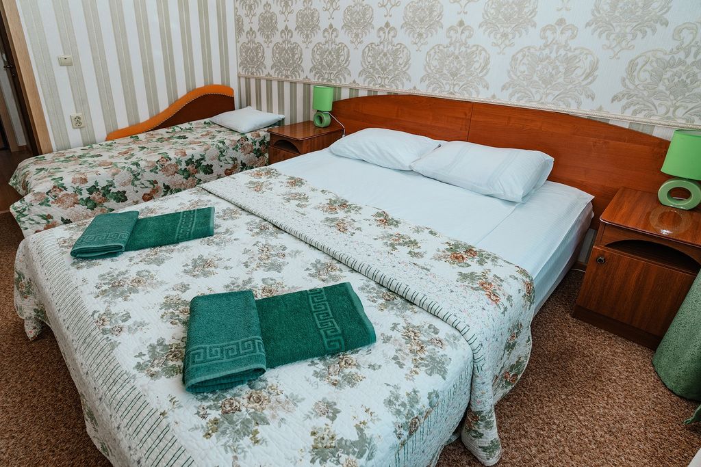 Алла — Трёхместный номер стандарт