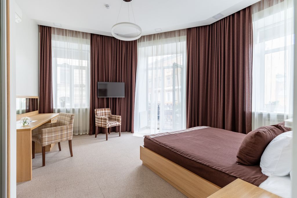 Центр Отель — Двухместный номер с 1 кроватью люкс с видом на город