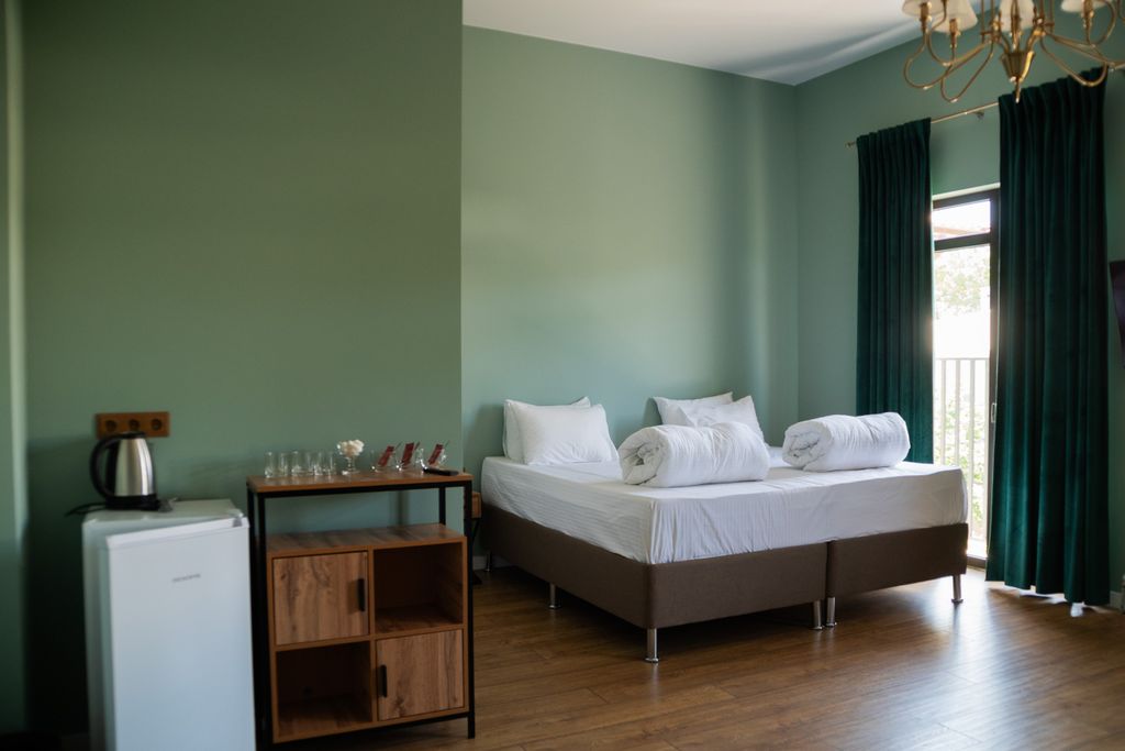 Августин — Трёхместный номер Трехместный улучшенный номер с балконом