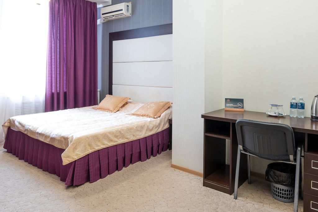 Азалия на Нариманова — Двухместный номер с 1 кроватью делюкс