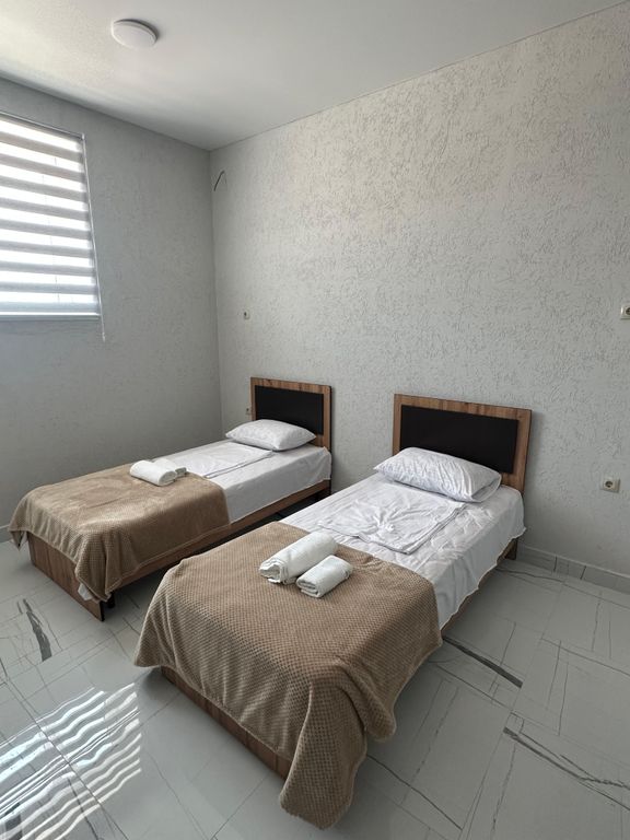 Platan — Двухместный номер с 2 отдельными кроватями Эконом с удобствами на этаже