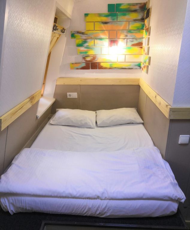 Арт Галактика — Двухместный номер с 1 кроватью стандарт (мансардные окна на потолке)