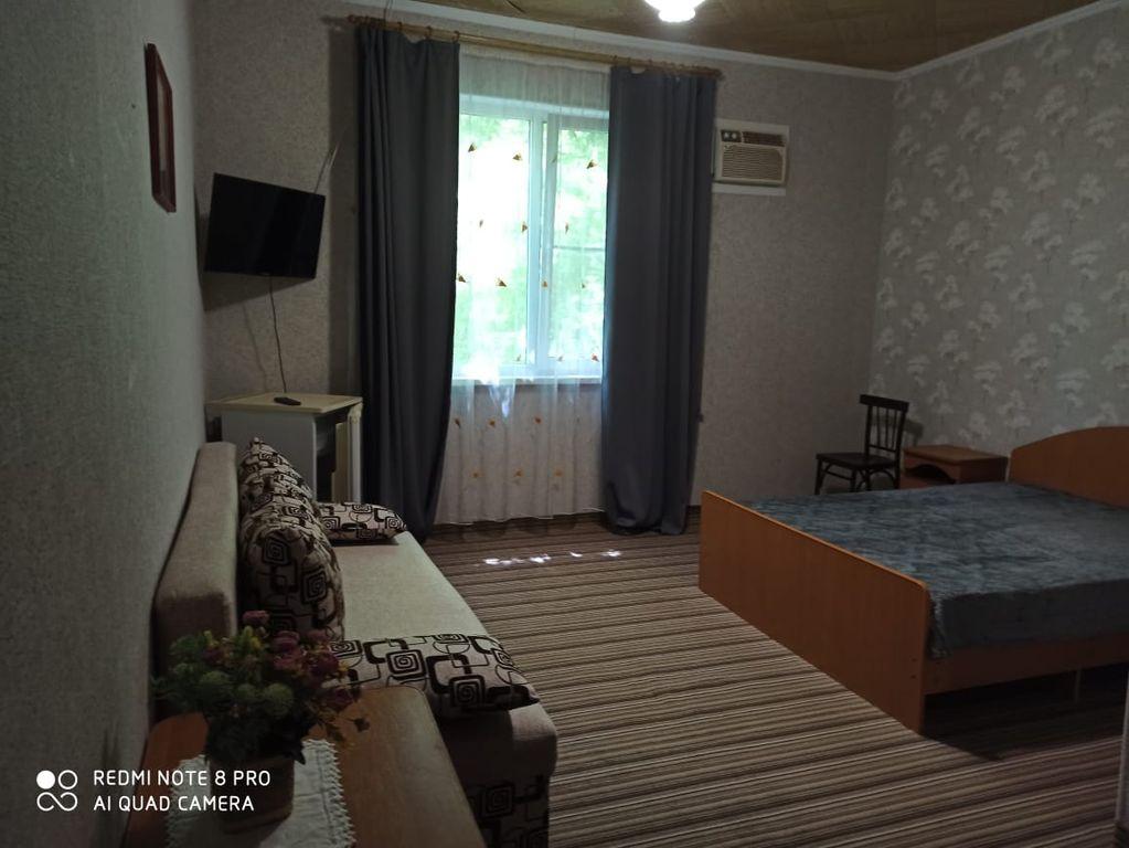 Розовый Сад — Трёхместный номер улучшенный