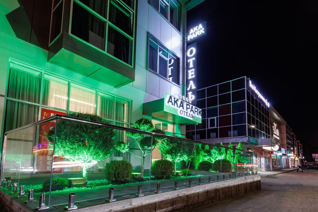 Ака парк отель — Семейный номер люкс с видом на город