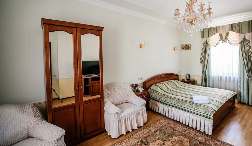 Таврическая — Двухместный номер с 1 кроватью полулюкс