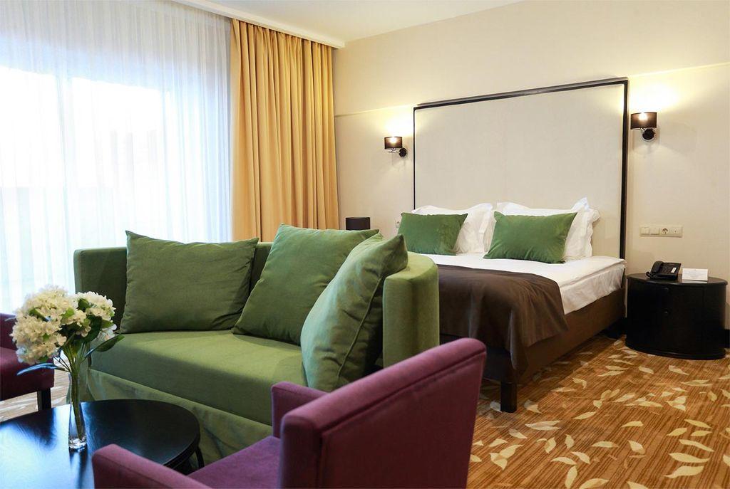 Garden hotel & SPA — Двухместный номер с 1 кроватью люкс с террасой