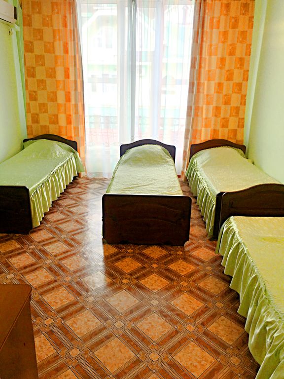 Бавария — Четырёхместный номер эконом с видом на горы