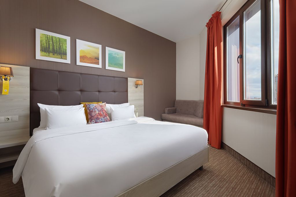 Golden Tulip Krasnodar — Двухместный номер с 1 кроватью улучшенный