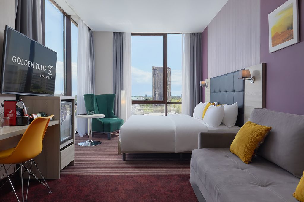 Golden Tulip Krasnodar — Двухместный номер с 1 кроватью панорамный люкс