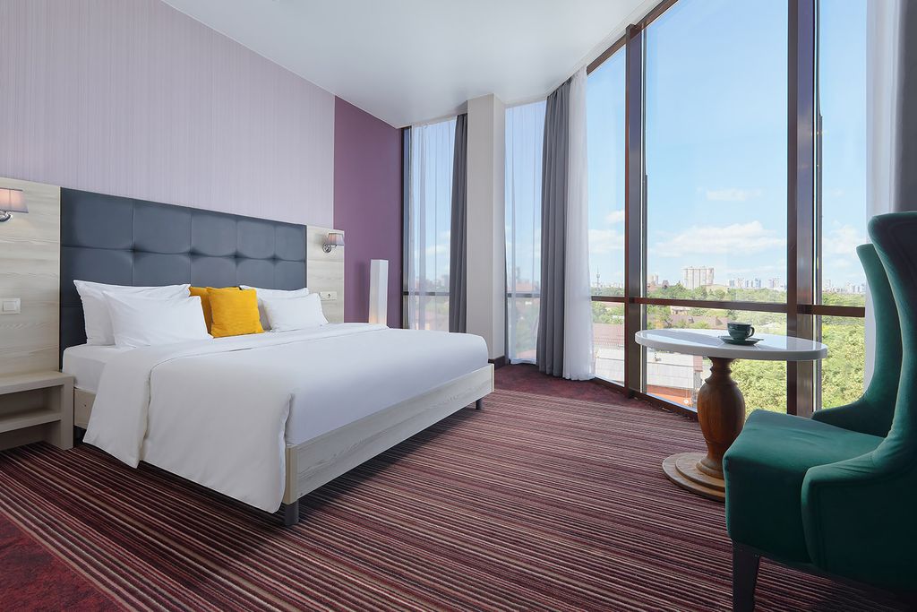 Golden Tulip Krasnodar — Двухместный номер с 1 кроватью представительский люкс
