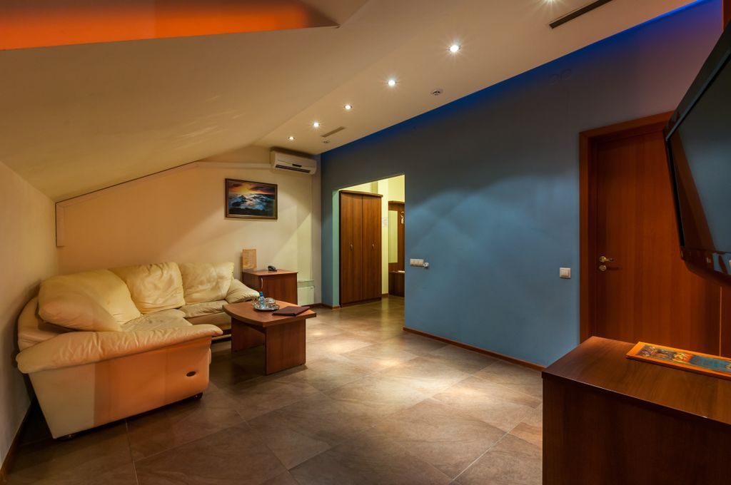 Крон Отель — Двухместный номер с 1 кроватью «Комфорт +»