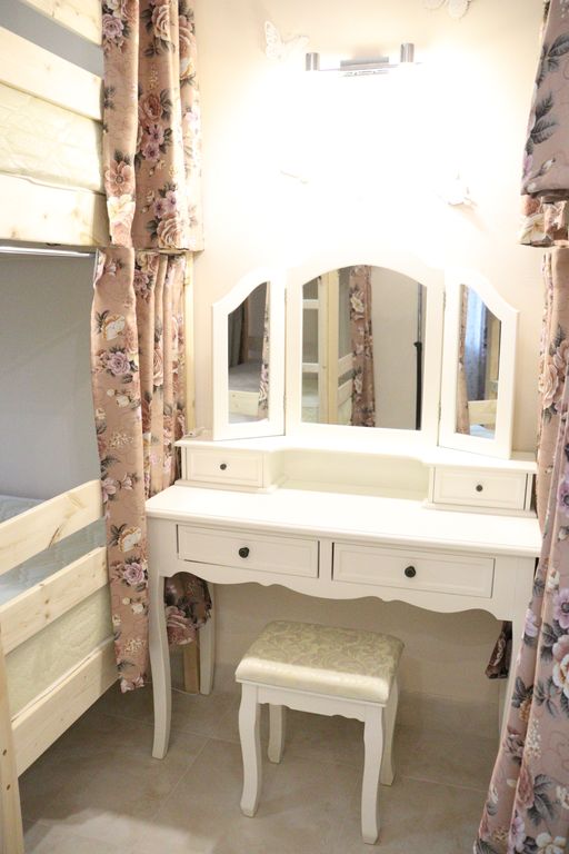 Ретро — Многоместный смешанный номер женский