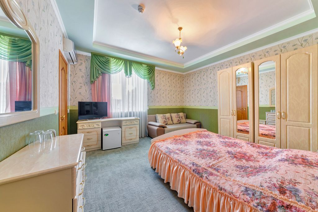 Белая лебедь — Семейный номер люкс