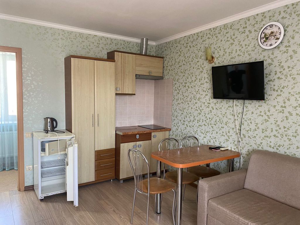 Дива — Четырёхместный номер стандарт улучшенный с мини кухней